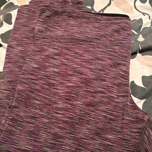 Moret Ultra Purple and Pink Patterned Leggings Cropped, in EUC…perfect any sport